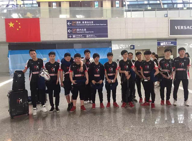 LPL电竞选手身高大揭秘 王子萌妹身高差