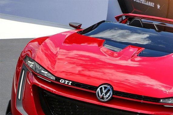 莱肯的脸布加迪的身，史上最强高尔夫,连911都得让路