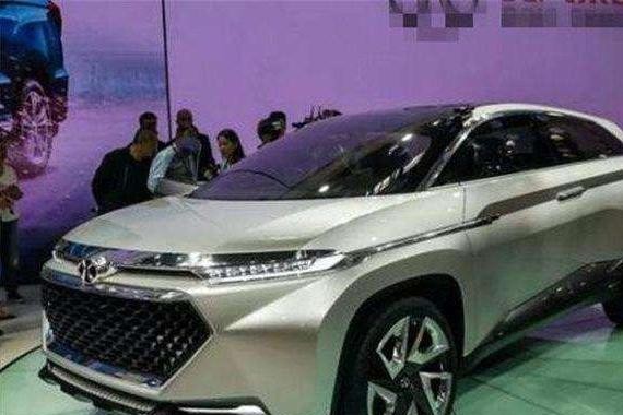 这辆车仅售8万, 配置碾压路虎, 内饰秒杀奔驰