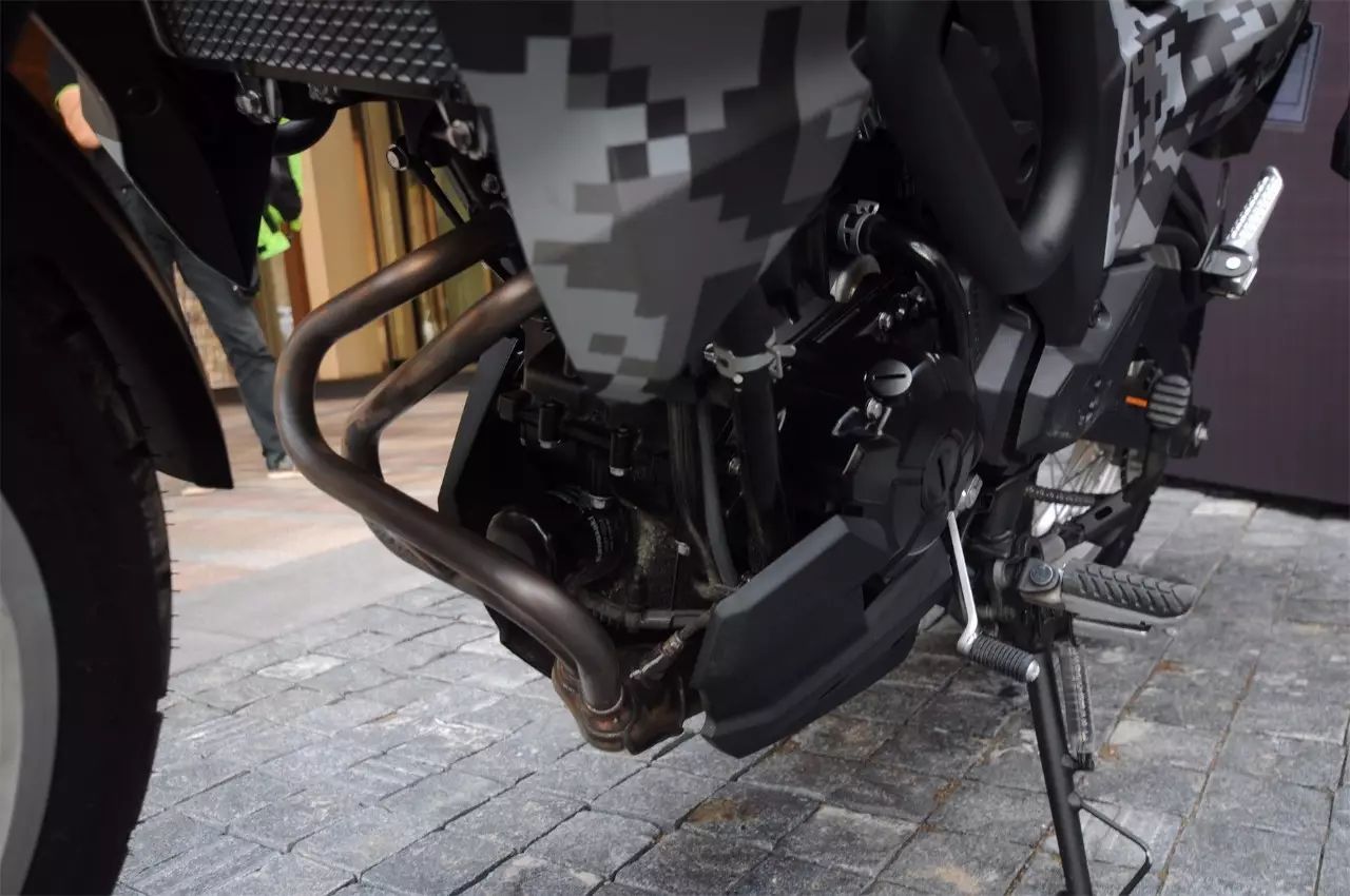 国内最便宜进口ADV来了!川崎Versys-X 300 A