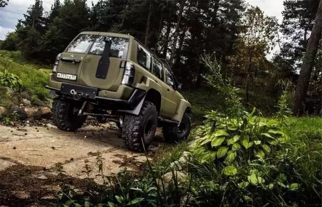 比陆巡大一圈还便宜20万,玩越野也没几个干得过TA