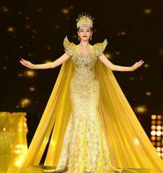 2017年金鹰女神大奖花落谁家?赵丽颖杨幂票数不及她