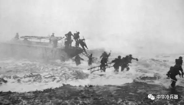 阿汤哥演的只是电影,他才是真正的最后的武士