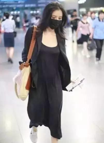 跟王宝强恋爱还怀了他的孩子?熊乃瑾今天发文回应了