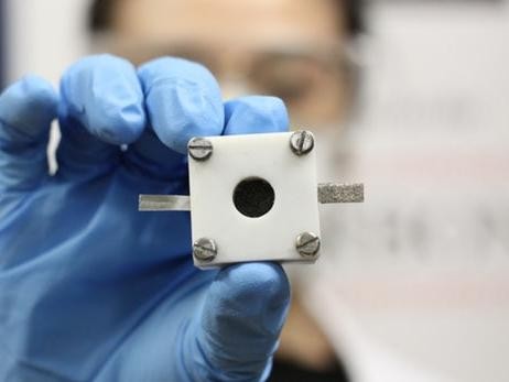 价格更低能量密度更高中科院锌空气电池取得突破进展