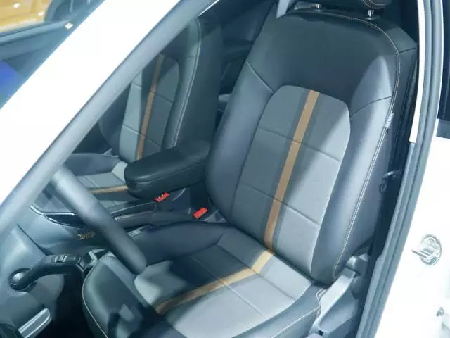 这车30年前卖20万才能买到,如今8万多还有优惠!