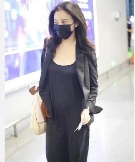 跟王宝强恋爱还怀了他的孩子?熊乃瑾今天发文回应了