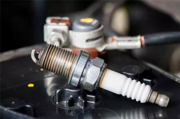 小心!这5个汽车配件最容易买到假货!