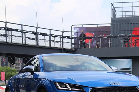 百公里加速仅3.7S！60万内最快汽油车上市！