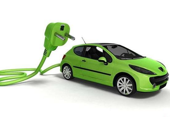 买不到燃油车后，你会选择纯电动还是插电混动？