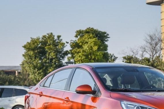 国产“小思域”, 百公里3毛, 媲美丰田叫板合资