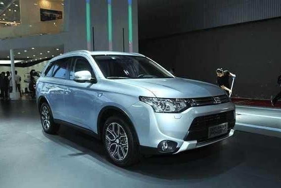 标配ESP, 混动系统配四驱, 全新硬派越野车才卖16万