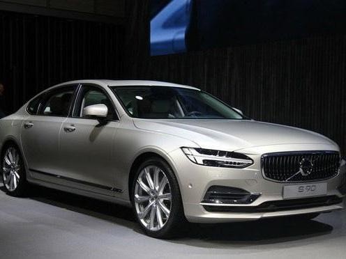 轴超3米，全车三个座，迈巴赫也没它舒服