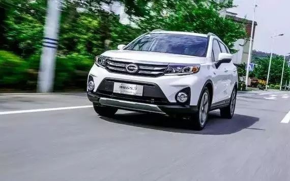 5万多就能买辆好车？这几款深得90%的年轻人喜欢！