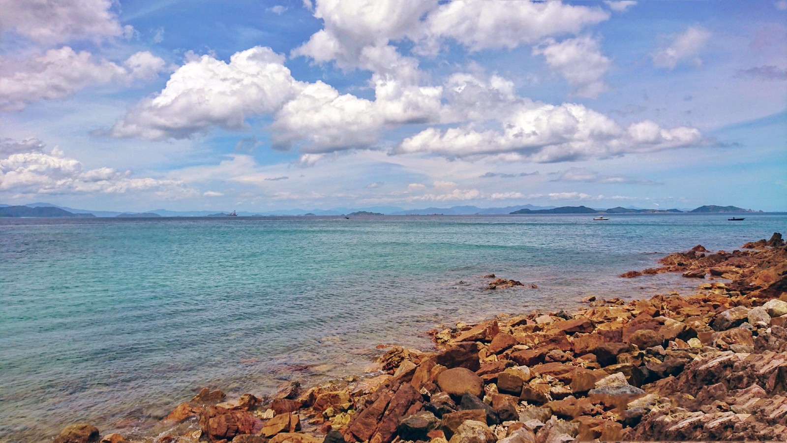 看见大海就想到beyond乐队的海阔天空,美的无法言述