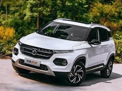 试驾宝骏310行驶5000公里，深受年轻人喜欢表现优秀