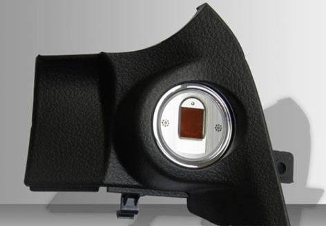 iphoneX脸部识别被玩坏,用在汽车长得像能把车开走