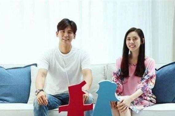 央视“亲儿子”，低调拍戏，今开豪车还娶了女神！