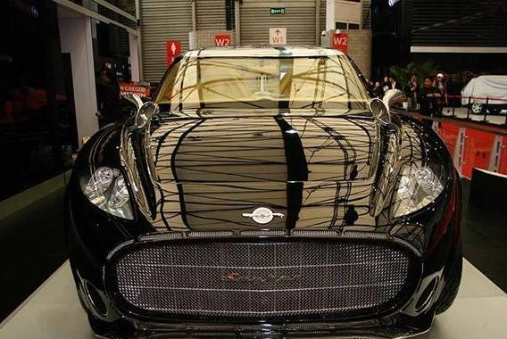 品牌百年历史，超豪华SUV鼻祖，卡宴自叹不如！