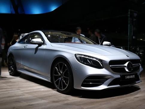 把尾灯玩出花样！车展静态体验奔驰S级Coupe