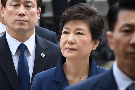 韩法院长假后决定是否延长羁押期限,朴槿惠准
