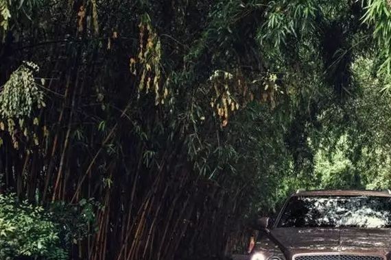 添巴蜀之味，越海川之势——成都试驾宾利添越