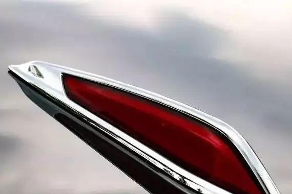 我们从不能停下对理想的追寻丨试驾新红旗H7