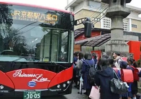 国内被吐槽又丑又土的比亚迪，在国外是高端的代名词