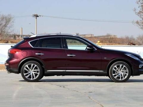 30万不到, 3.7L V6自吸+全时四驱, 果断放弃奥迪Q7