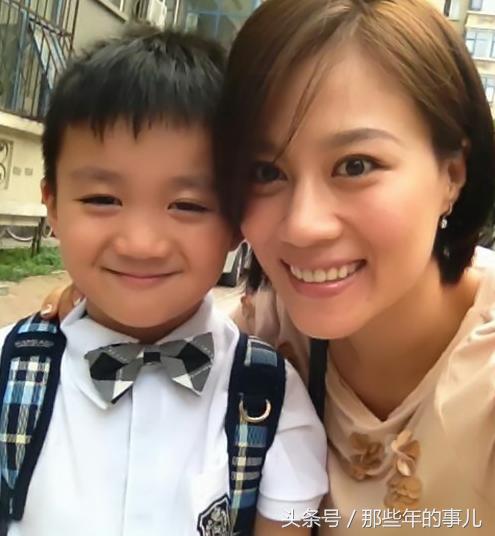 2007年7月12日,李萱在北京某医院顺产生下一名男孩儿,因为生下来8斤6