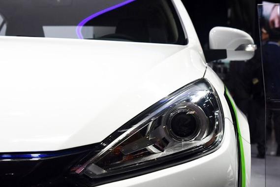 媳妇儿说不要iPhone X了，等这车上市要这个好了