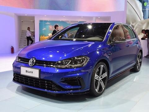 40万买了提辆新车回家，父母看到后这样说