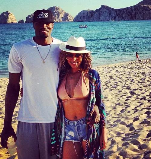 做NBA球星伊巴卡女友是什么样的感受,一步到