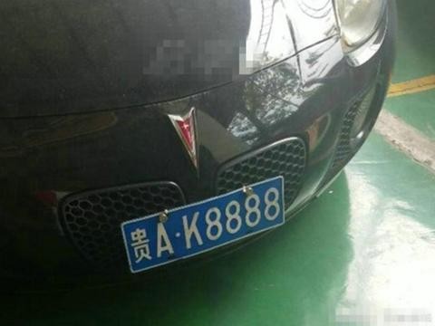 国内最少见的跑车，现已停产，相信很多人都不认识