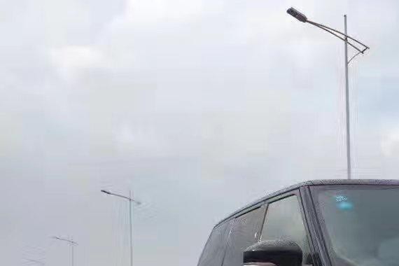 70万买下路虎揽胜创世尊崇4座版，他却连连曾赞！