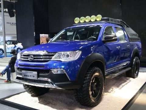 不到8万的硬汉车，越野装货都超强，8万