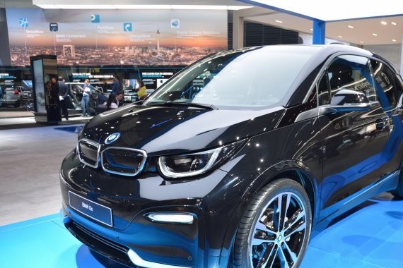 宝马i3S高性能版亮相法兰克福 最高时速160公里