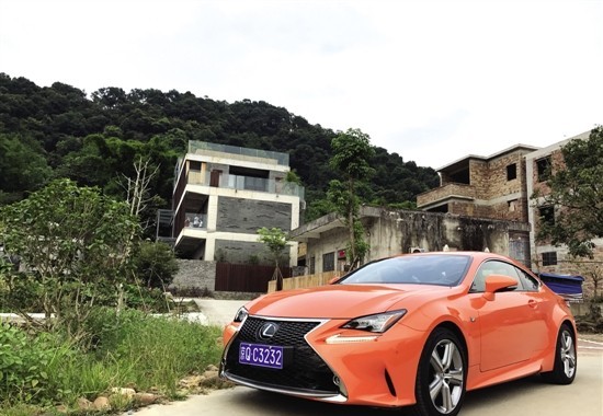 披着狼皮的羊 试驾雷克萨斯RC200t