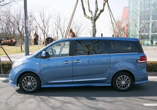 加价买埃尔法不如买这国产MPV，满足你所有需求！