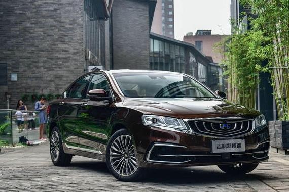 迈腾没它大！比雅阁豪华，14万起一轮胎+大灯值上万