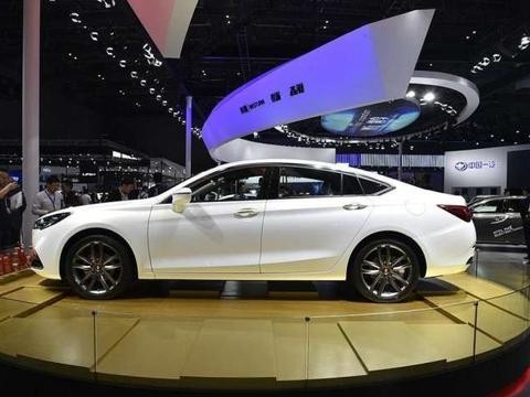 红旗H5售价15万元起, 网友: 这个预售价太缺乏自信