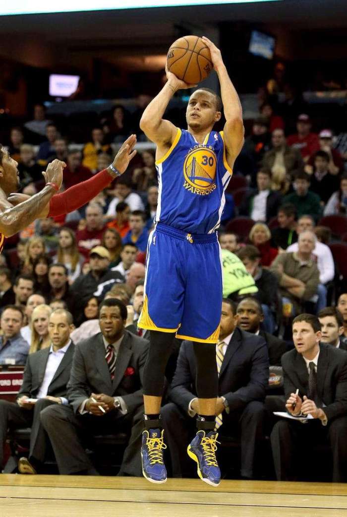 nba10大关于三分球的纪录,其中还有5项不属于库里