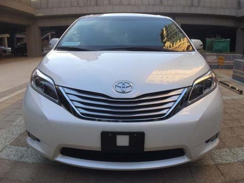 17款丰田塞纳LTD 顶配商务车 丰田塞纳白色顶配MPV