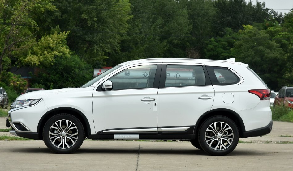 欧蓝德2018款外观和整体都很好,油耗问题有点