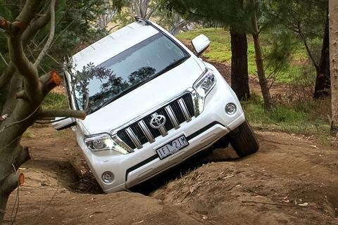 2.0T冠道到底有多残暴？3.5L V6普拉多看了一身冷汗