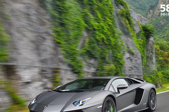 兰博基尼Aventador S试驾 暴躁的亚平宁公牛