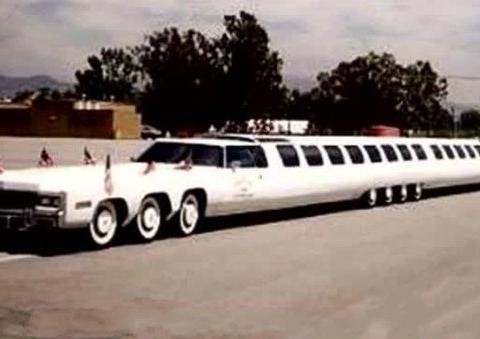 你知道世界上最长的汽车有多长吗？竟然还有游泳池？