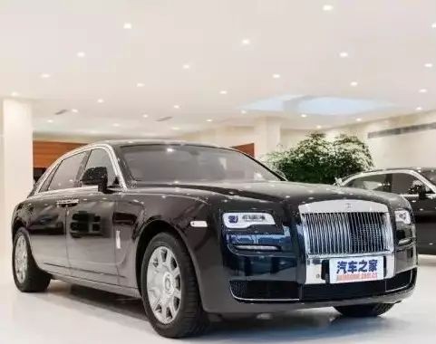 土豪新玩物，“中国特色”的劳斯莱斯婚车，你会买吗？