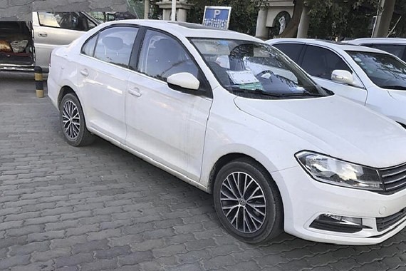 上汽大众新款桑塔纳谍照 新增1.5L发动机