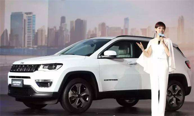 孙俪疑似怀三胎,邓超豪车接送,一路小心呵护!